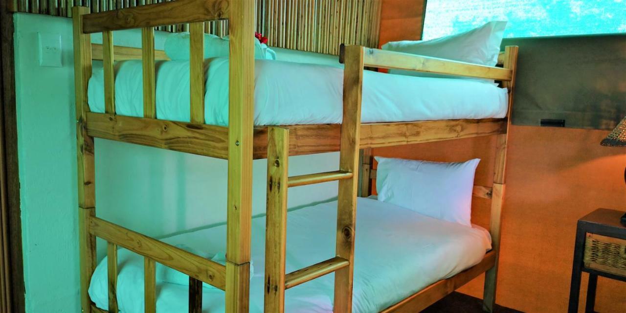 Kingfisher Bush Lodge Enkovukeni Kültér fotó